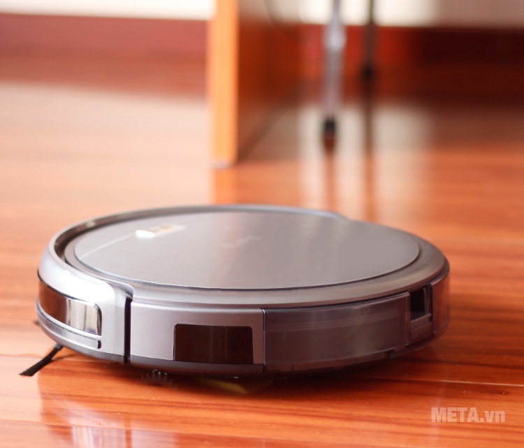 Robot hút bụi ILIFE A4 giúp làm sạch mọi ngóc ngách. Robot hút bụi ILIFE A4 giúp làm sạch mọi ngóc ngách