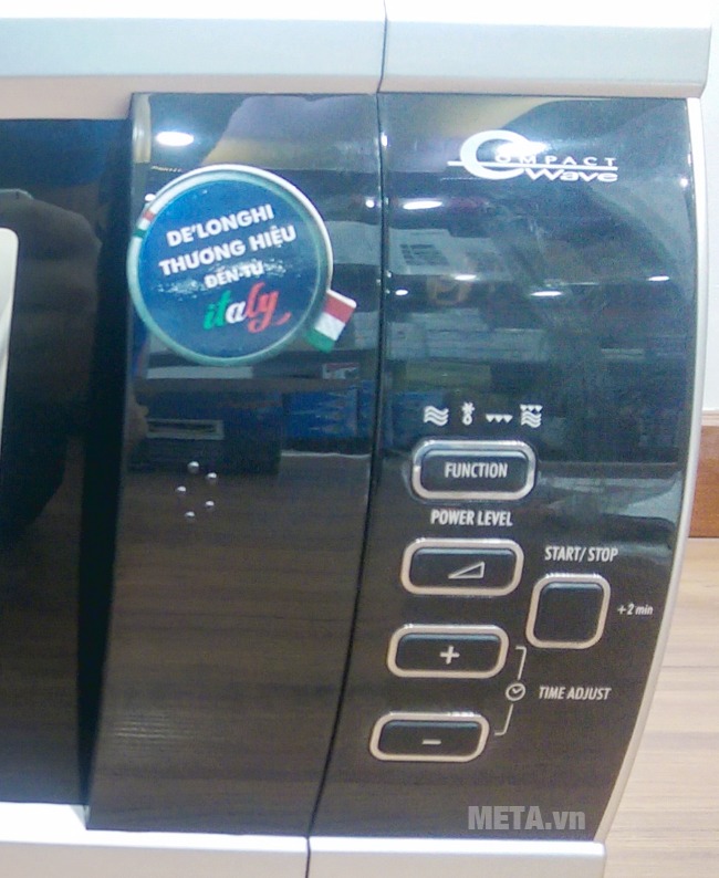 Lò vi sóng Delonghi MW205 S có phím bấm điện tử