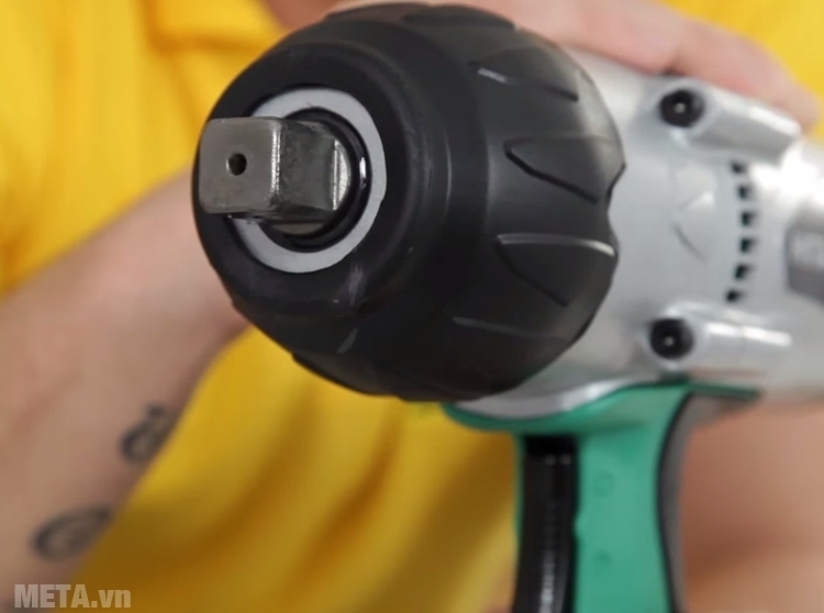 Máy vặn bu lông Hitachi WR22SA có đĩa vuông kích cỡ 1/2 inch Máy vặn bu lông Hitachi WR22SA có đĩa vuông kích cỡ 1/2 inch