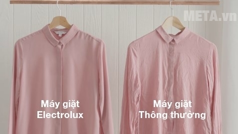 Máy giặt cửa trước Electrolux EWF12933 giặt không nhăn quần áo.
