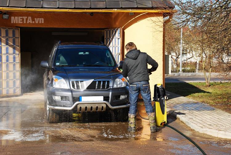 Máy phun áp lực Lavor I-Clean 160 giúp đánh bay mọi vết bẩn dễ dàng. Máy phun áp lực Lavor I-Clean 160 giúp đánh bay mọi vết bẩn dễ dàng.