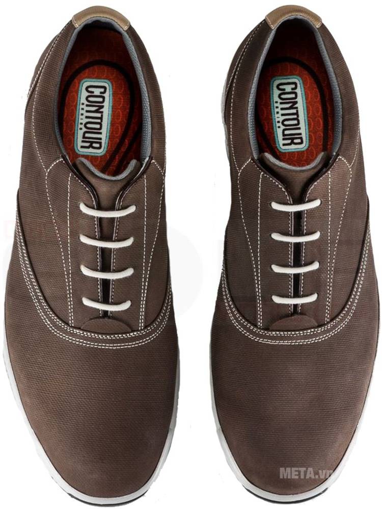 Giầy golf dành cho nam FootJoy với màu nâu hiện đại. Giầy golf dành cho nam FootJoy được thiết kế đường chỉ chắc chắn.