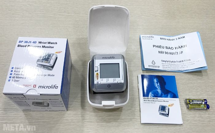 Bộ sản phẩm đầy đủ của máy đo huyết áp cổ tay Microlife BP 3BJ1-4D Bộ sản phẩm đầy đủ của máy đo huyết áp cổ tay Microlife BP 3BJ1-4D