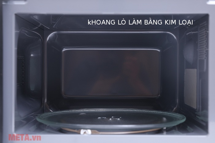 Lò vi sóng Electrolux EMM2026MX có khoang lò bằng kim loại