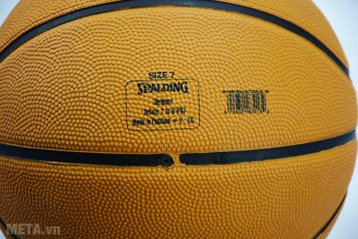 Bóng rổ Spalding Gold Outdoor (83-013Z) có size số 7 Bóng rổ Spalding Gold Outdoor (83-013Z) có size số 7