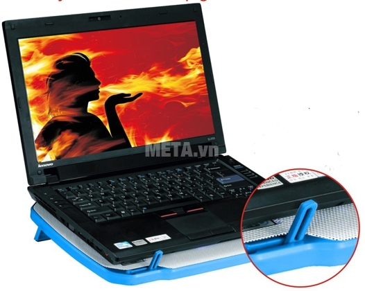 Đế tản nhiệt Cool Cold™ Elegant Ice 1 Pro - K21 Pro thiết kế thêm 2 thanh chống đỡ