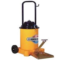 Máy bơm mỡ dùng chân Kocu GZ-6J 12 lít