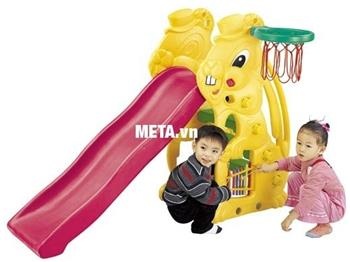 Cầu trượt con thỏ có rổ bóng SL-07 thiết kế nhỏ gọn, dễ dàng di chuyển, cất giữ Trò chơi vận động giúp trẻ phát triển toàn diện