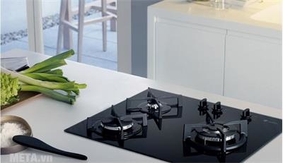 Bếp gas là loại bếp được sử dụng phổ biến trong các gia đình 