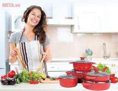 Nồi chống dính Elmich Vitaplus Fiore EL0348 nấu được trên bếp từ: