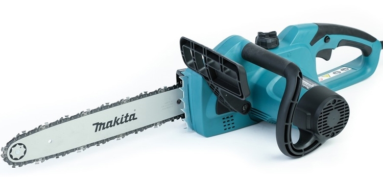 Máy cưa xích Makita UC3041A