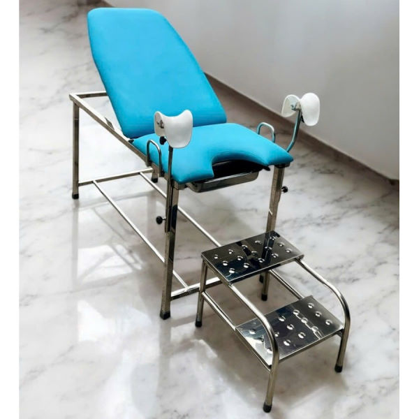Bàn khám phụ khoa inox 3A kèm đệm và bục