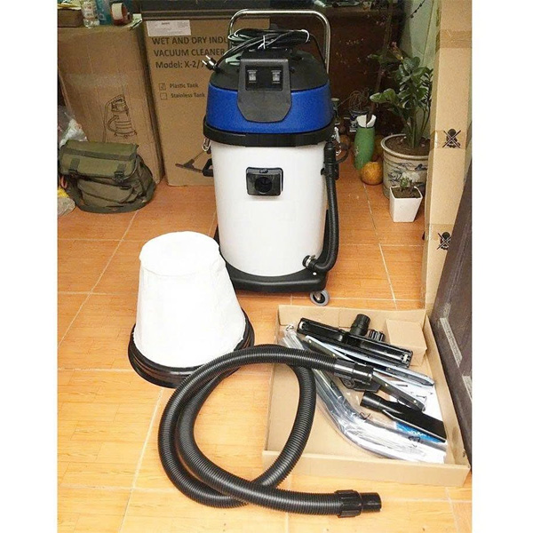 Máy hút bụi công nghiệp thùng nhựa Camry BF583A (90 lít)