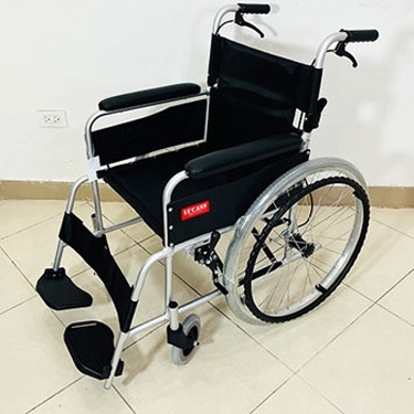 Xe lăn khung hợp kim nhôm nhẹ Lucass X200